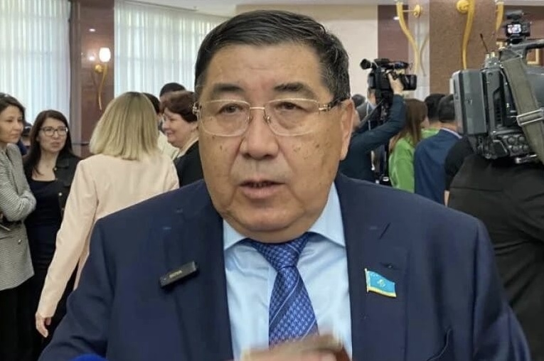 Ермұрат Бапи: Назарбаевтан қалған жемқорлар қарапайым халықты қанап жатыр