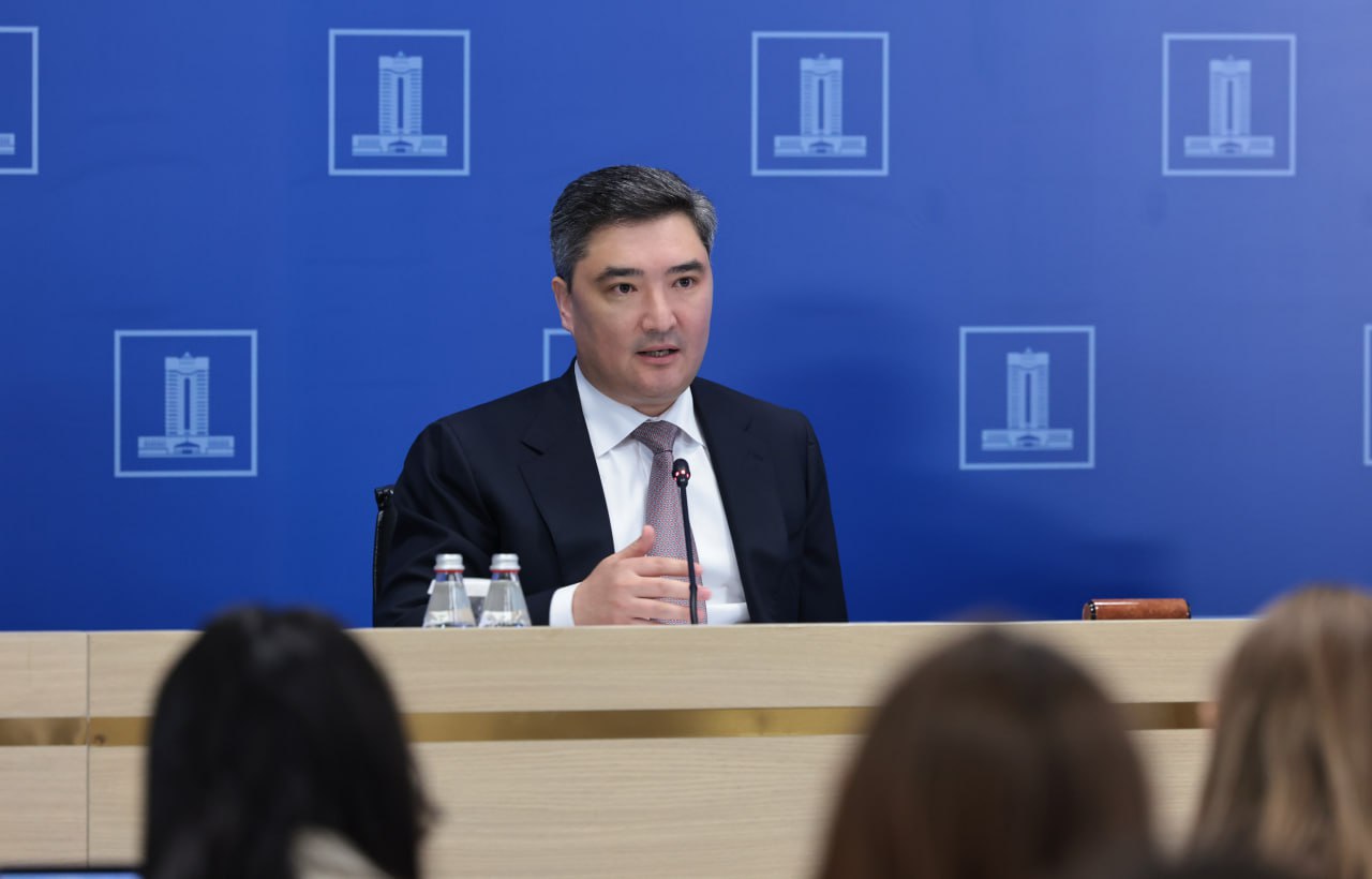 600-ден астам шалғай елді мекенде медициналық нысандар салынуда – Олжас Бектенов 
