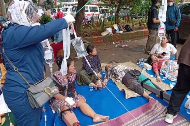 Индонезия: Жойқын жер сілкінісі салдарынан бірнеше адам көз жұмды