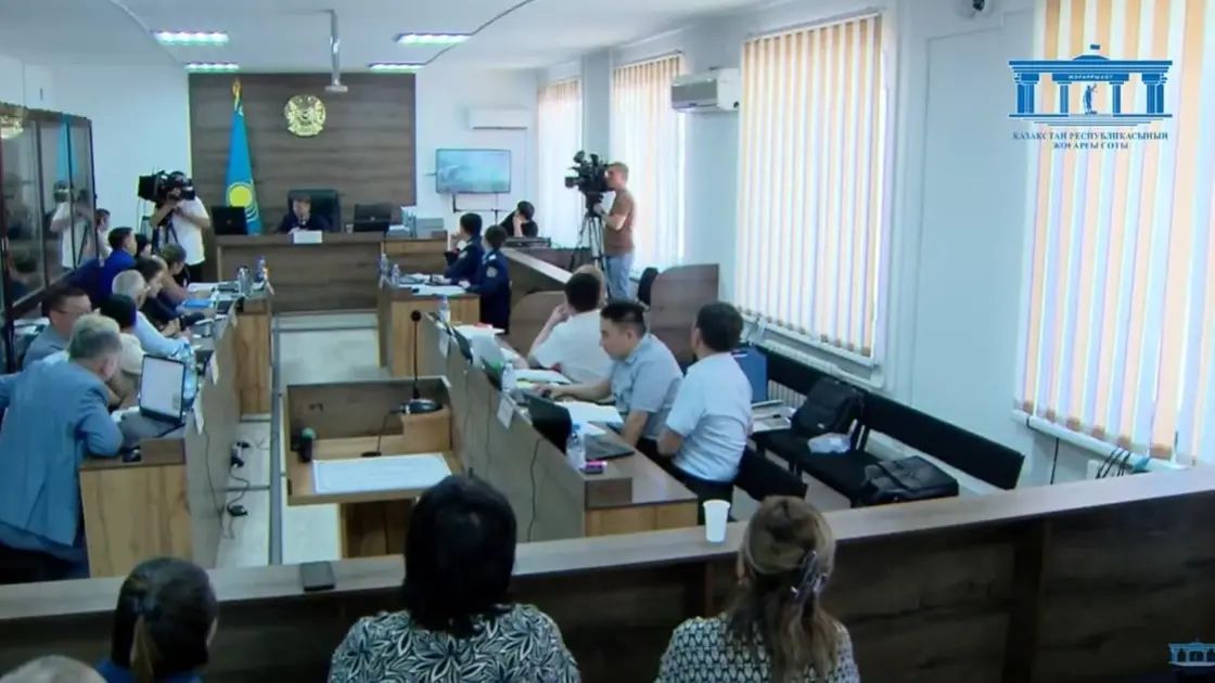 Айыпталушылардың бірі Шерзатқа кім пышақ сұққаны туралы сұраққа жауап берді