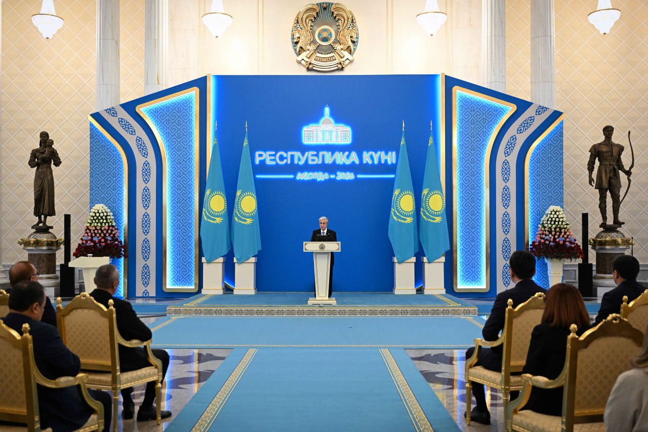 Президент Республика күні қарсаңында бірқатар азаматқа мемлекеттік наградалар табыстады 