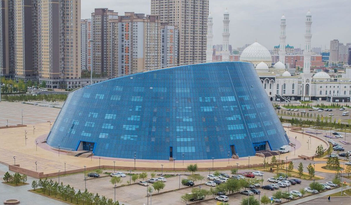 Астанадағы танымал университеттің атауы өзгеретін болды