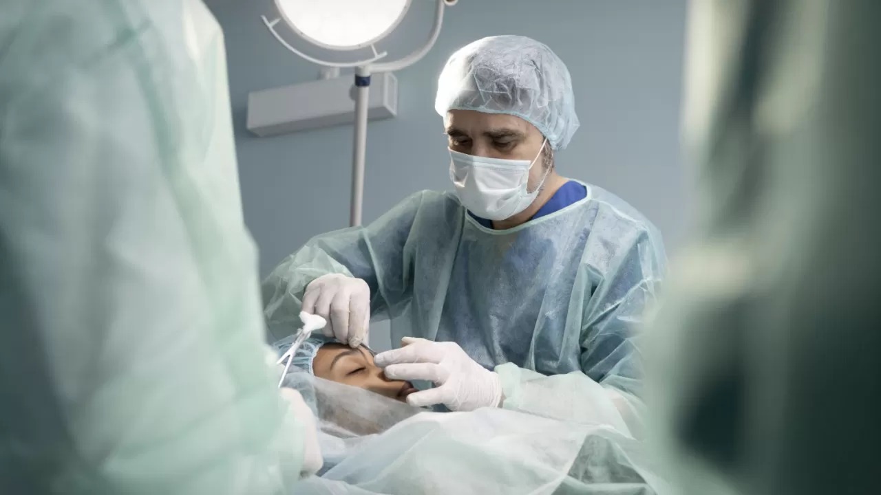 Зейнетақы қаржысын пластикалық отаға жұмсауға тыйым салынды