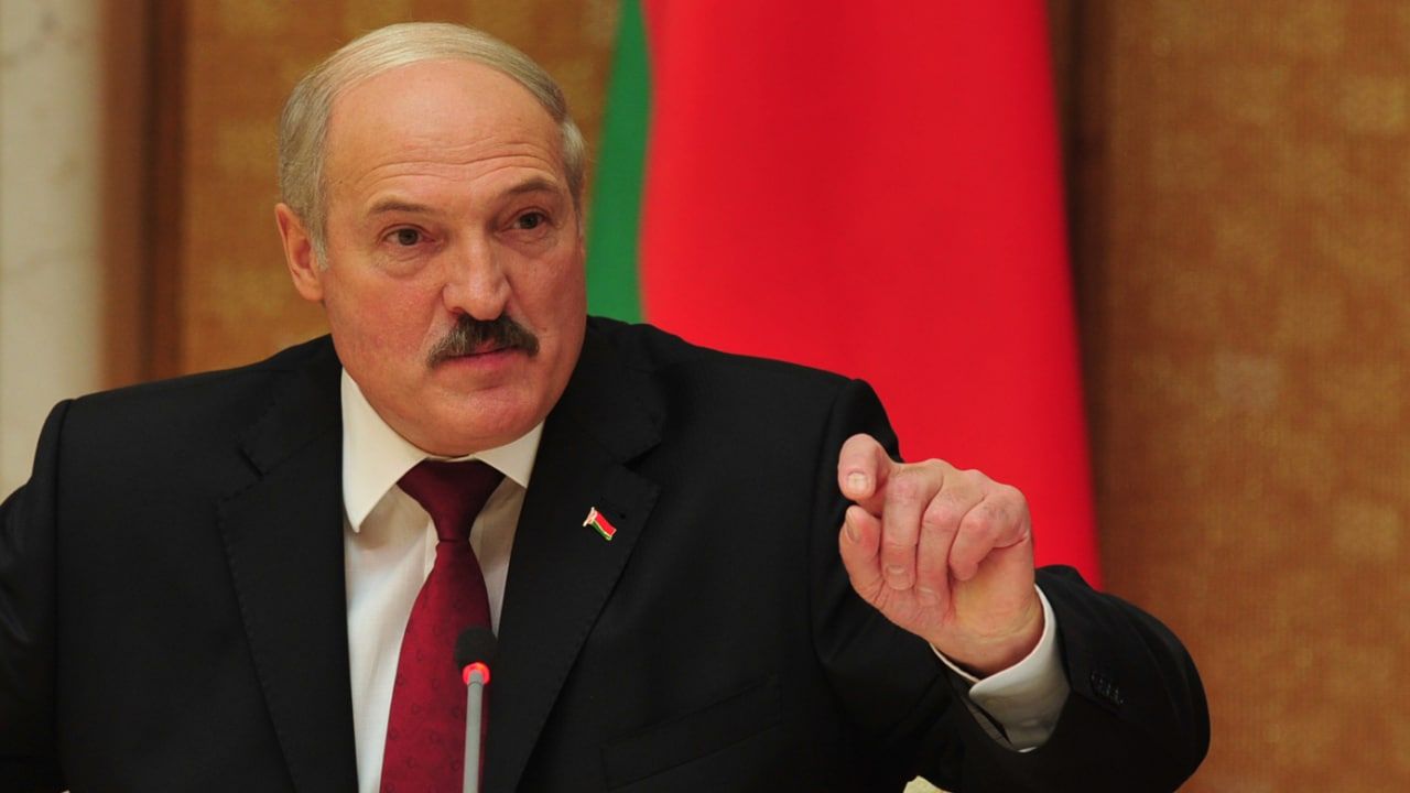 Шекарасын бұзудан қорқады: Лукашенко қай елден қауіптенеді?