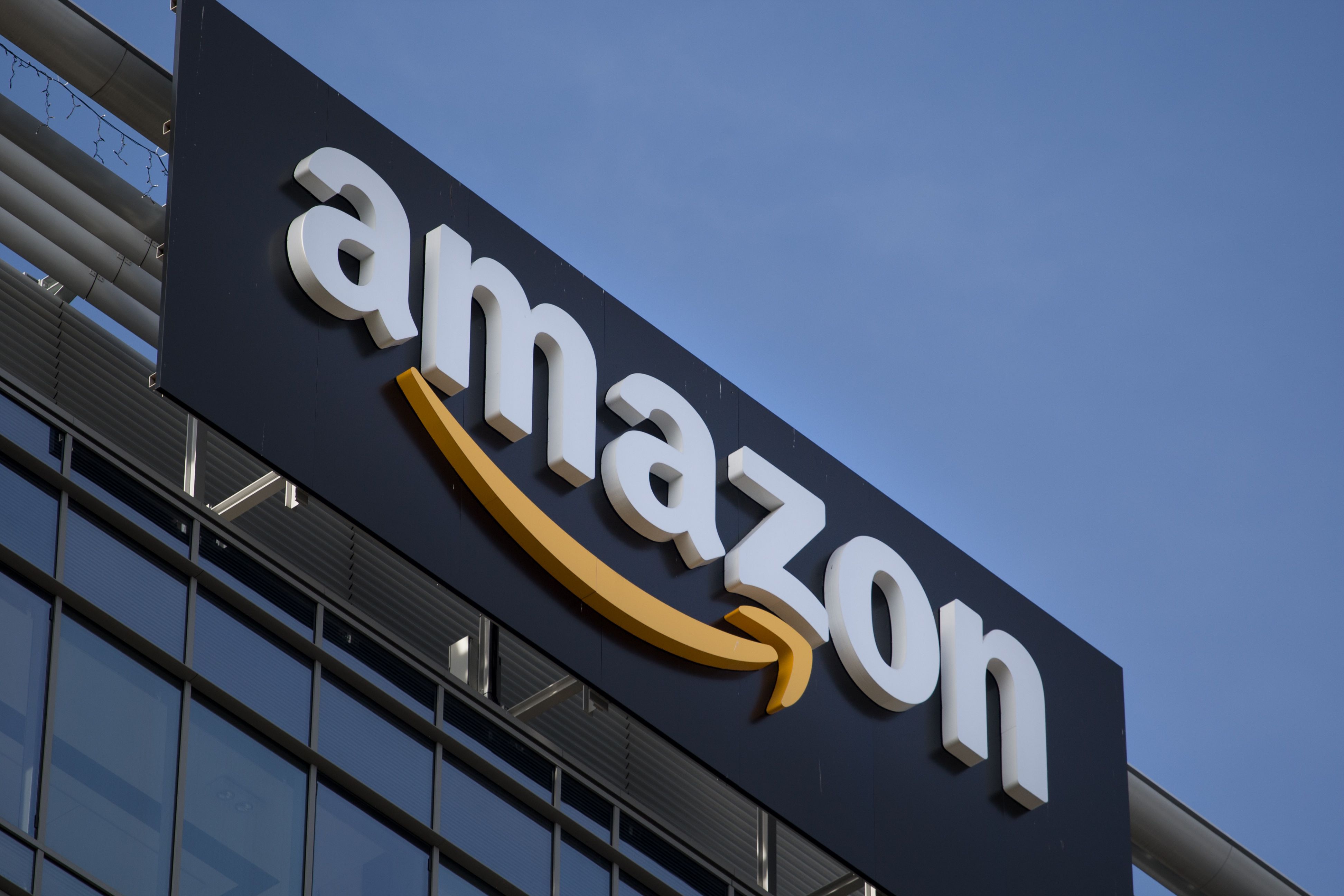 Amazon компаниясы 18 мыңнан астам қызметкерін жұмыстан қысқартпақшы