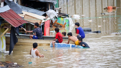 Филиппин: Су тасқынынан қаза тапқандар саны артып жатыр