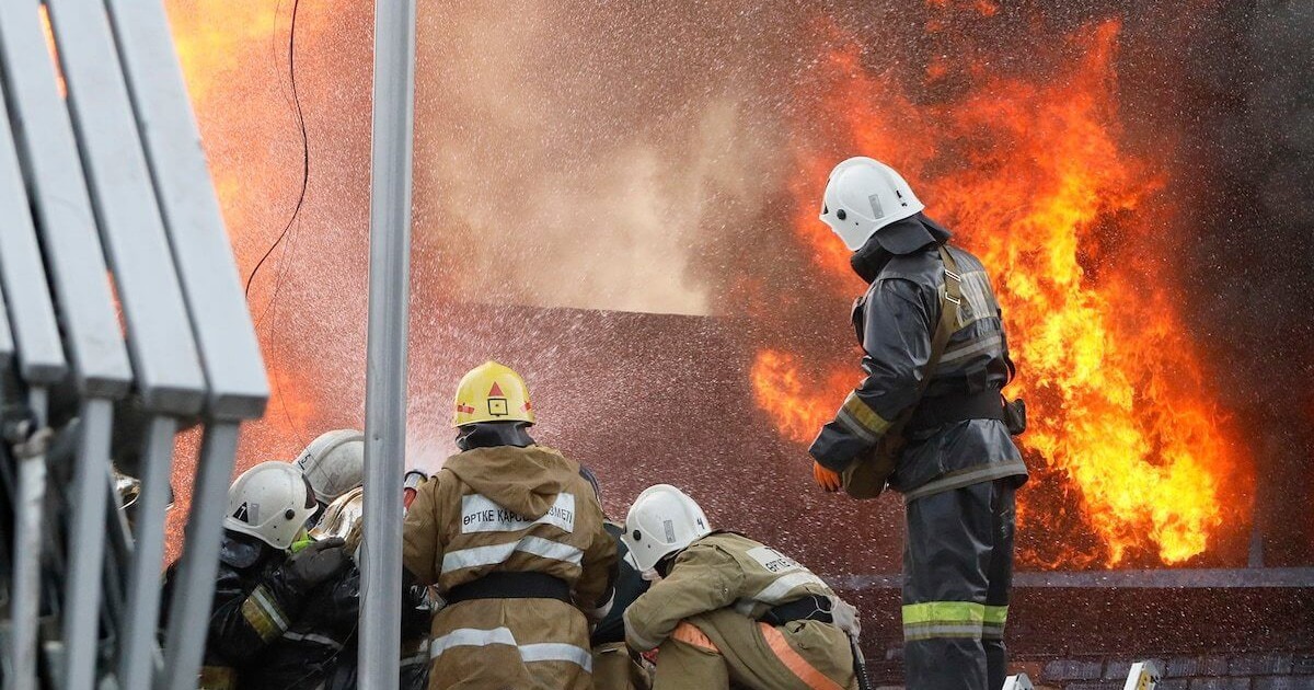 Ақтөбеде пауэрбанк жарылып, жеке үй түгелімен өртеніп кетті 