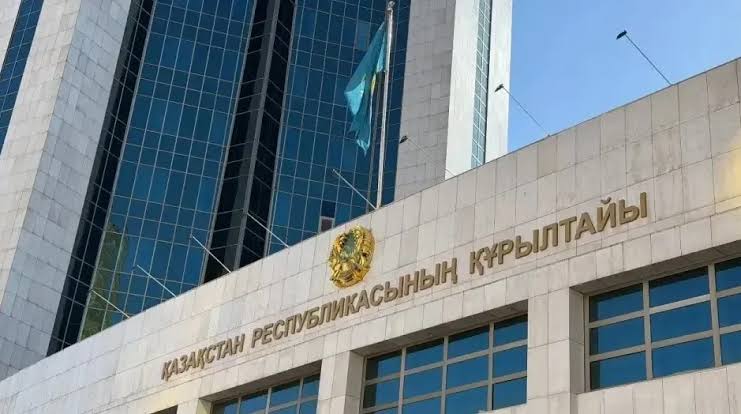 Қазақстанның Жоғарғы Сотында алты судья қызметінен босатылды