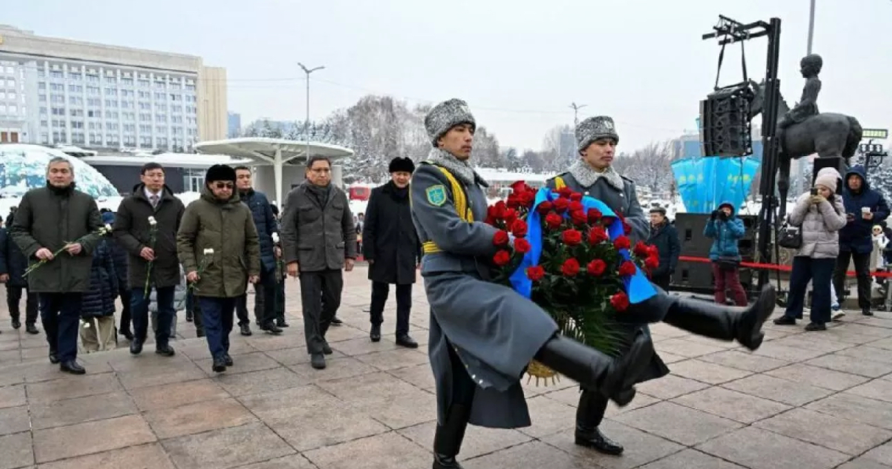 Алматы жұрты ел азаттығы жолында құрбан болған азаматтарды еске алды
