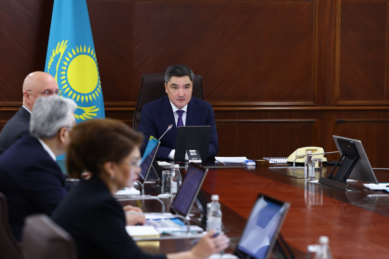 Олжас Бектенов мемлекеттік органдарға нақты нәтиже көрсету міндетін жүктеді 