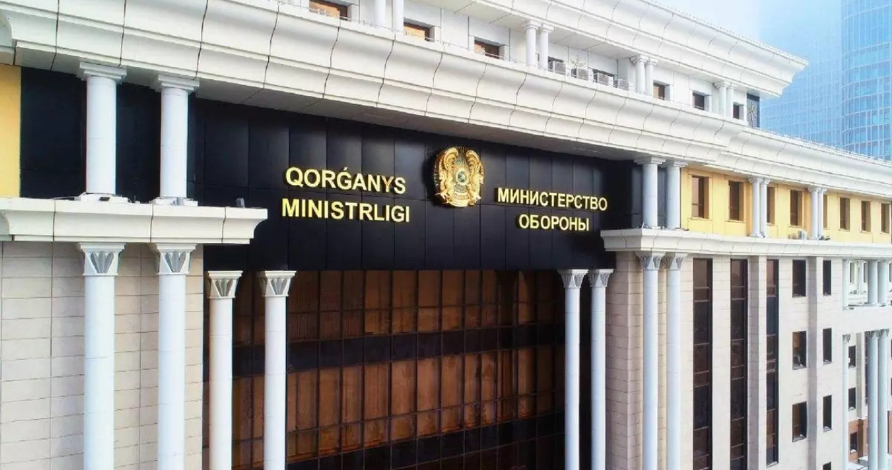 Қасым-Жомарт Тоқаев Қорғаныс министрлігінің басшылық құрамымен кездесті