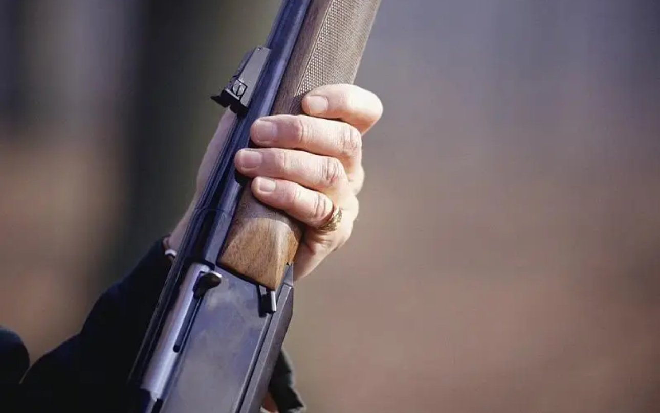 Қостанайда ер адам экс-жұбайын мылтықпен атып өлтірді