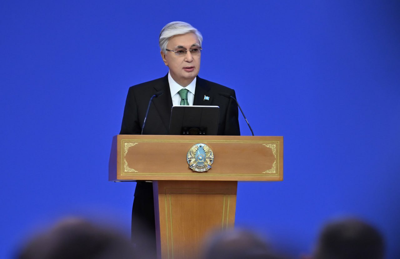 Тоқаев полиция мен мемлекеттік қызметшілерді кәсіби мерекелерімен құттықтады
