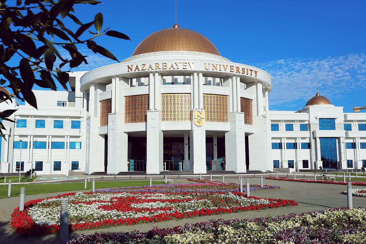 Назарбаев Университетінің президенті міндетін кім атқарады?