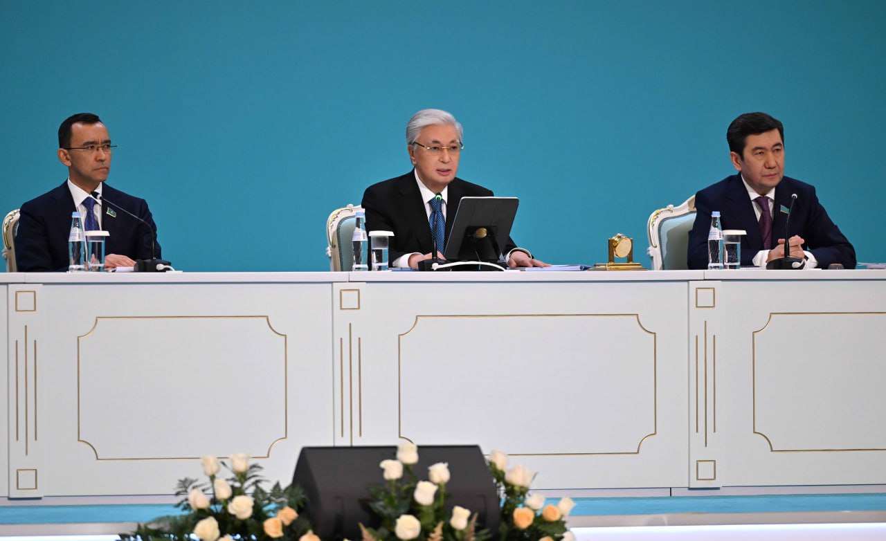 Халық мәселесін шешуде мәслихаттардың рөлі қандай? 